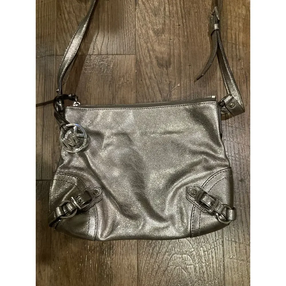 MICHAEL KORS, SMALL LEATHER METALIC SPARKEL CROSSBODY BAG
